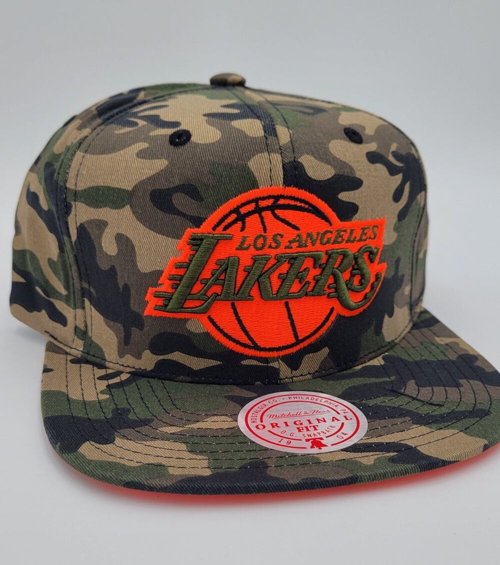 Los Angeles Lakers Mitchell & Ness Camo Neon SnapBack Hat Cap NEW